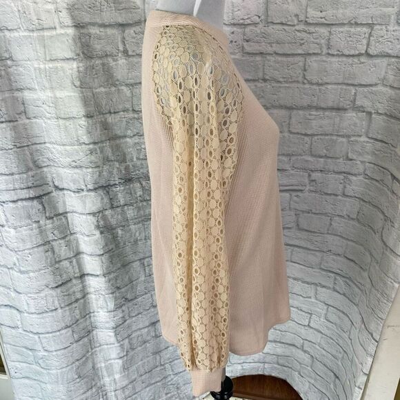 Miholl Women M mock neck waffle texture lace sleeve blouse w/zipper back closure - Picture 5 of 10